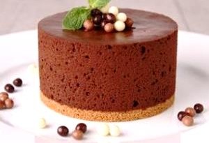 Una torta fredda al cioccolato La cheesecake
